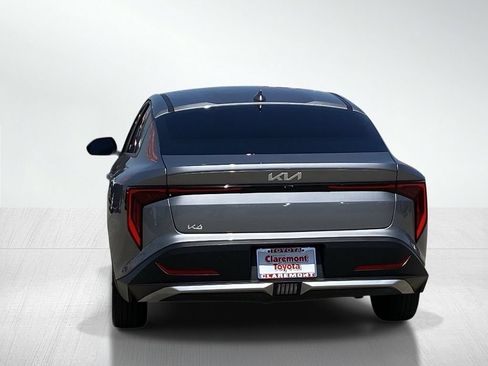 Used 2025 Kia K4 FWD image 6
