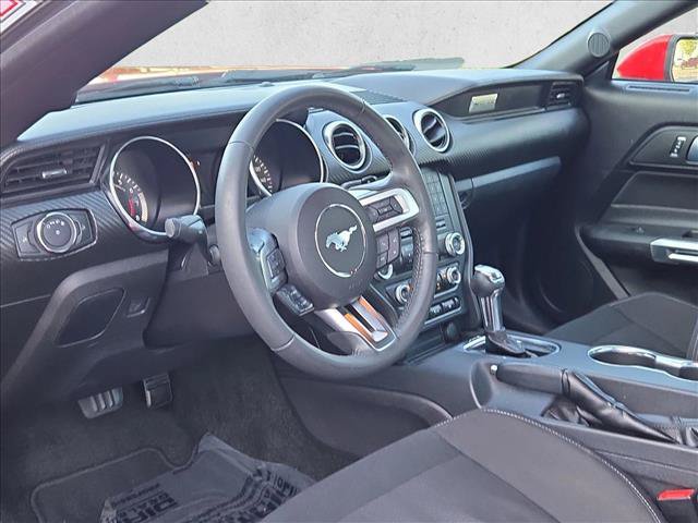 Used 2018 Ford Mustang Coupe RWD image 11