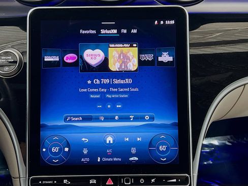 Used 2025 Mercedes-Benz C 300 Sedan image 10