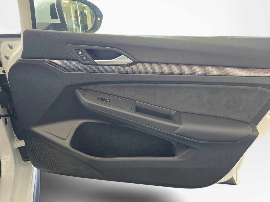 New 2026 Volkswagen GTI SE FWD image 40