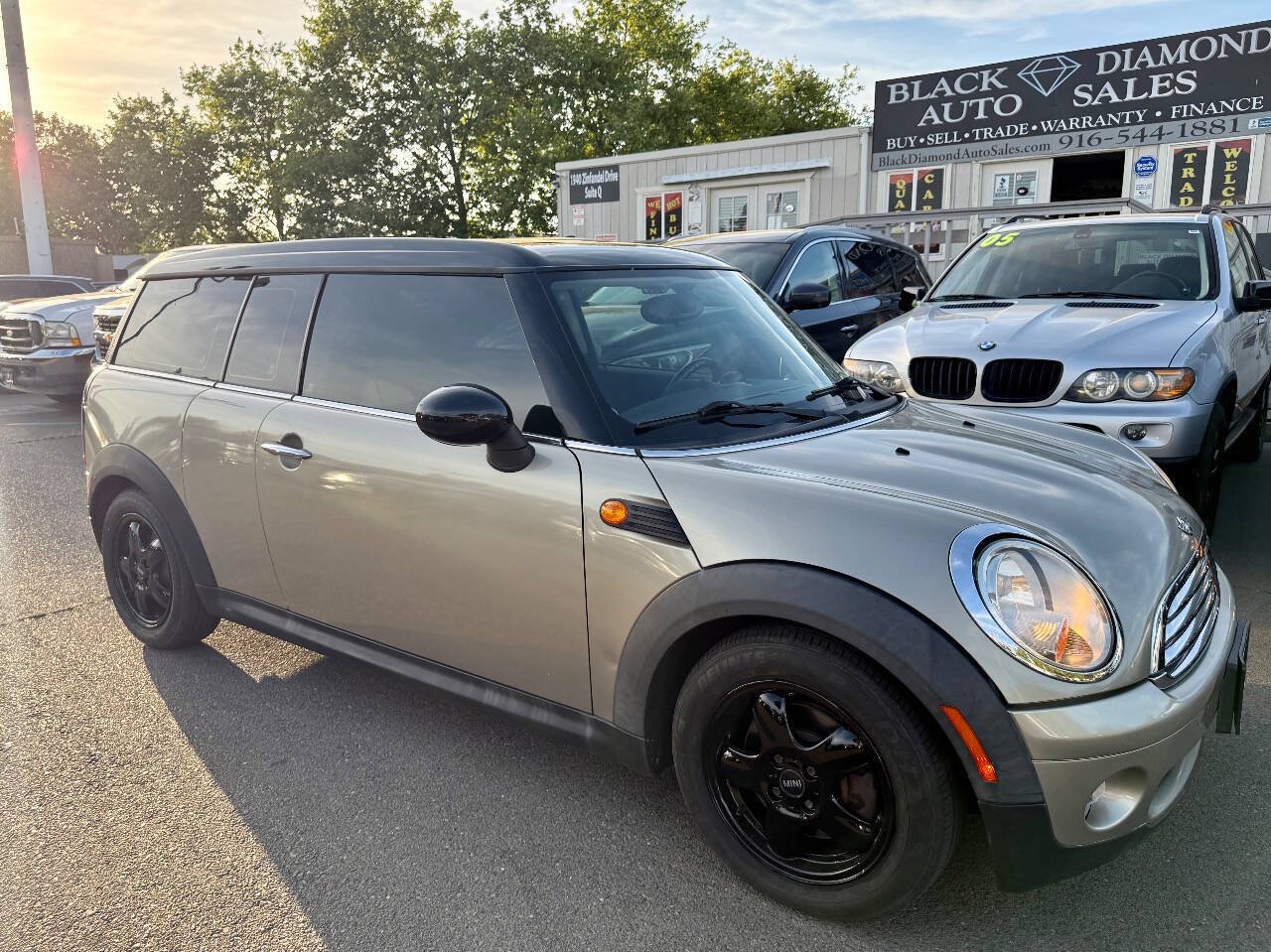 Used 2009 MINI Cooper Clubman Hardtop FWD image 3