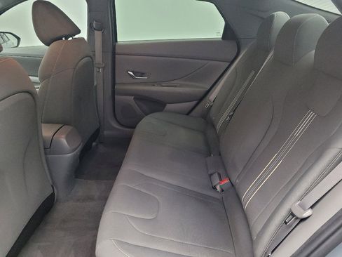 Used 2021 Hyundai Elantra SEL w/ Cargo Package image 18