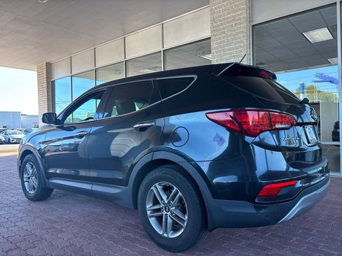 Used 2018 Hyundai Santa Fe Sport w/ Cargo Package FWD image 9