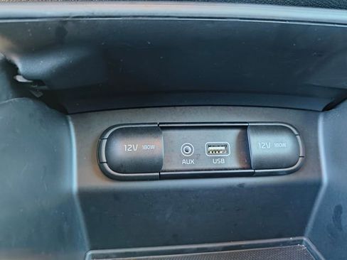 Used 2019 Kia Sorento L image 17