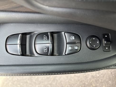 Used 2020 Nissan Murano Platinum image 17