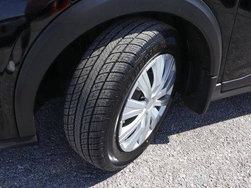Used 2023 Nissan Kicks S FWD image 16