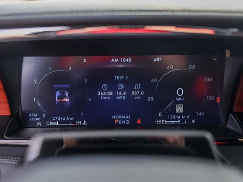 Used 2024 Lincoln Navigator Reserve image 11