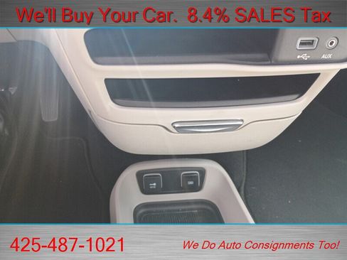 Used 2018 Chrysler Pacifica Touring Plus FWD image 19