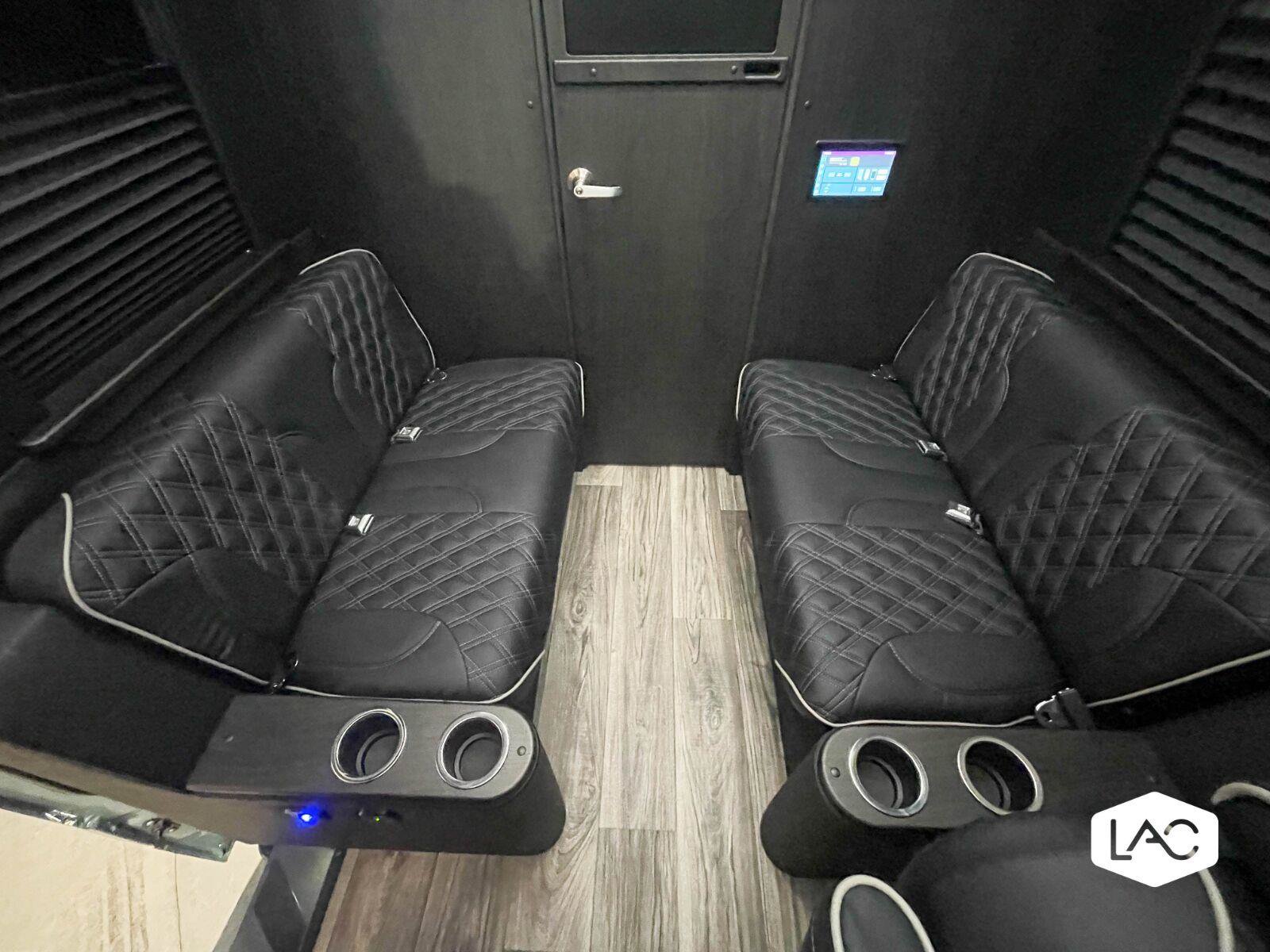Used 2023 Mercedes-Benz Sprinter 2500 image 10