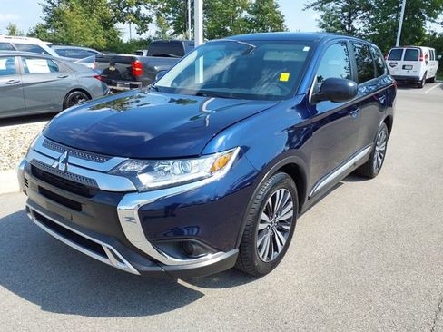 Used 2020 Mitsubishi Outlander ES FWD image 1