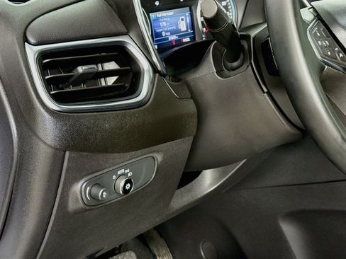 Used 2023 Chevrolet Equinox LT FWD image 12