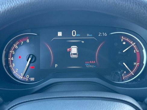 Certified 2025 Toyota RAV4 LE image 30