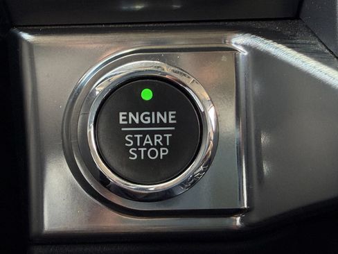 Used 2022 Ford F150 Lariat AWD/4WD image 23