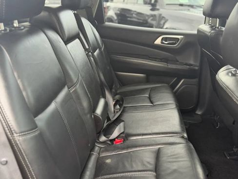 Used 2014 Nissan Pathfinder SL w/ SL Premium Package AWD/4WD image 16