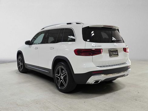 Used 2026 Mercedes-Benz GLB 250 4MATIC image 5