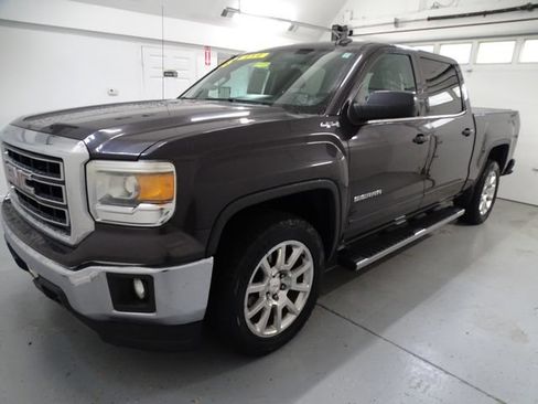 Used 2015 GMC Sierra 1500 SLE w/ SLE Value Package AWD/4WD image 17