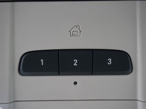 Used 2020 Buick Regal Preferred FWD image 18