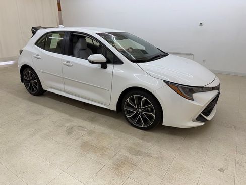 Used 2022 Toyota Corolla XSE FWD image 5