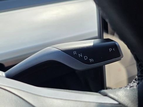 Used 2023 Tesla Model 3 Standard Range RWD image 32