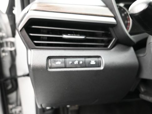 Used 2025 Nissan Altima 2.5 SV image 14