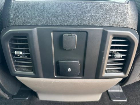 Used 2018 Ford F150 XL w/ Equipment Group 101A Mid RWD image 19