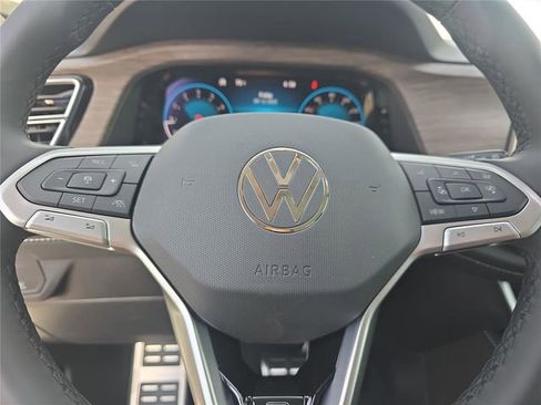 New 2026 Volkswagen Atlas SEL Premium R-Line image 24