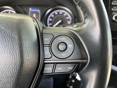 Used 2024 Toyota Camry SE FWD image 12
