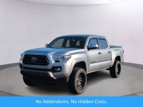 Used 2022 Toyota Tacoma SR5 w/ Technology Package RWD image 1