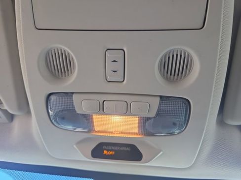 Used 2021 Ford EcoSport SE w/ SE Convenience Package image 28