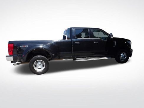Used 2022 Ford F350 XLT w/ XLT Premium Package AWD/4WD image 13
