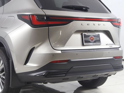 Used 2024 Lexus NX 350h AWD w/ Premium Package image 21