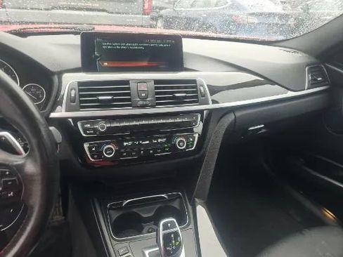 Used 2017 BMW 330i xDrive Sedan w/ Premium Package image 10