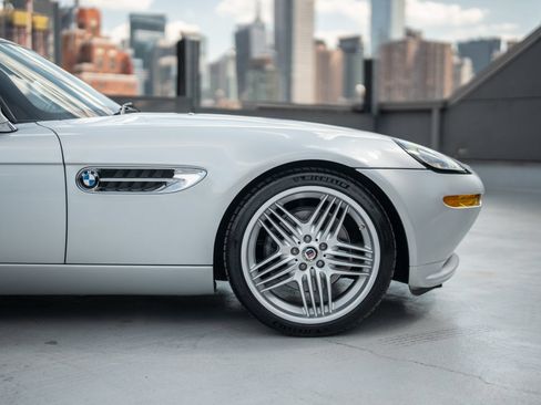 Used 2003 BMW Z8 RWD image 28