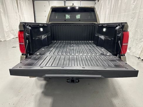 Used 2026 Toyota Tacoma TRD Off-Road AWD/4WD image 47