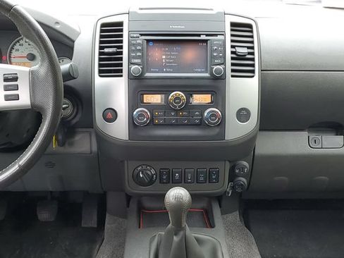 Used 2018 Nissan Frontier PRO-4X AWD/4WD image 24