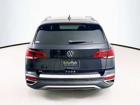 Used 2023 Volkswagen Taos SE w/ Black Wheel Package FWD image 7