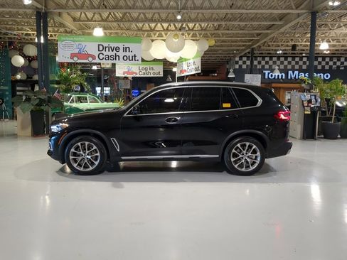 Used 2023 BMW X5 xDrive40i w/ Executive Package image 11