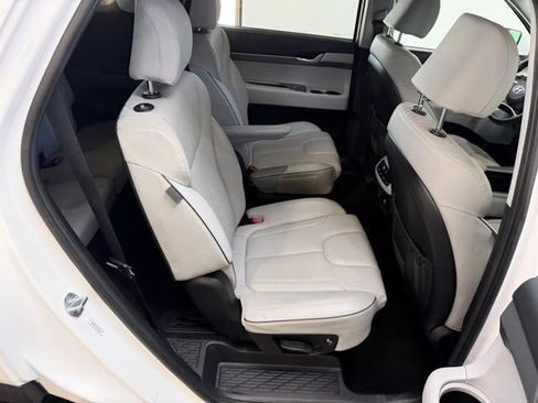 Used 2023 Hyundai Palisade SEL AWD/4WD image 37
