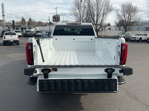 Used 2025 GMC Sierra 3500 SLT w/ X31 Off-Road Package image 7