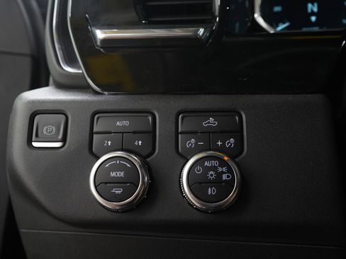 Used 2023 GMC Sierra 1500 Elevation AWD/4WD image 26