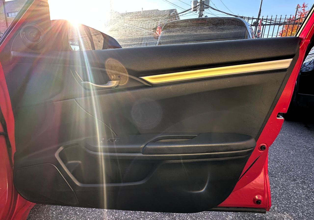 Used 2021 Honda Civic Sport image 19