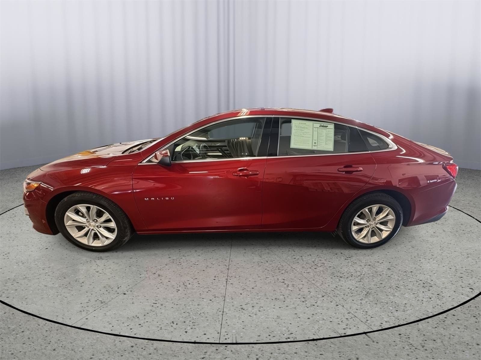 Used 2025 Chevrolet Malibu LT FWD image 2