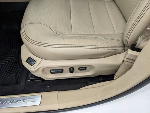 Used 2018 Ford Taurus Limited FWD image 22