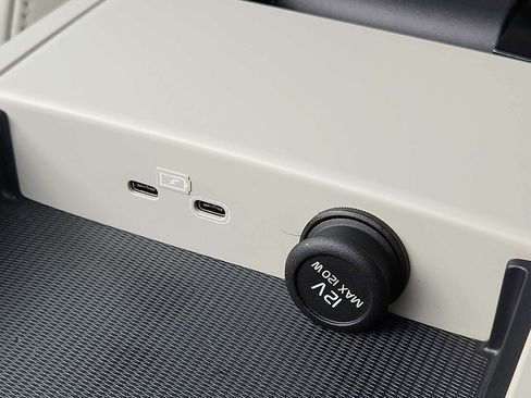 Certified 2023 Volvo S60 T8 Plus image 26