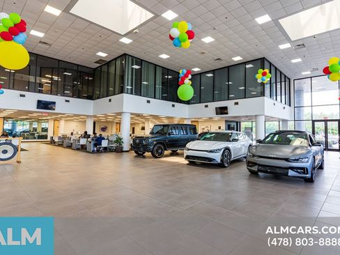 Used 2023 Toyota Sequoia Platinum image 66