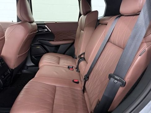 Used 2025 Mitsubishi Outlander SEL AWD/4WD image 22