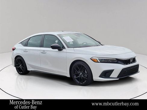 Used 2024 Honda Civic Sport image 1