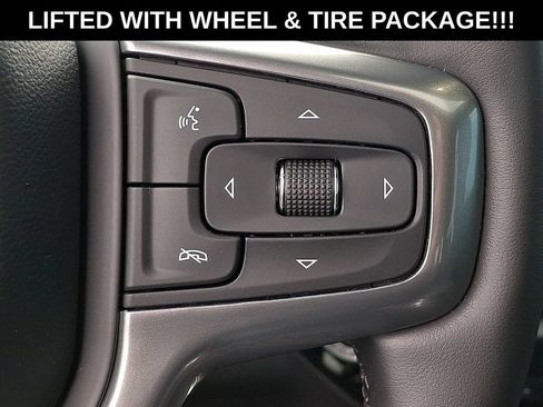 Used 2023 Chevrolet Silverado 1500 LT Trail Boss w/ LT Trail Boss Premium Package AWD/4WD image 17