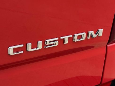 Used 2023 Chevrolet Silverado 1500 Custom AWD/4WD image 9
