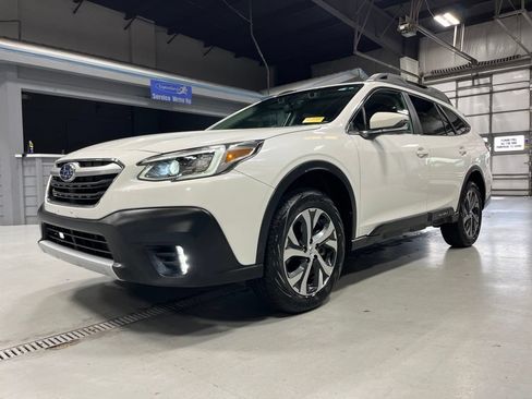 Used 2022 Subaru Outback Limited AWD/4WD image 4
